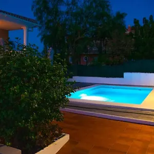 villa-el-olivo.1costadelsol.com/